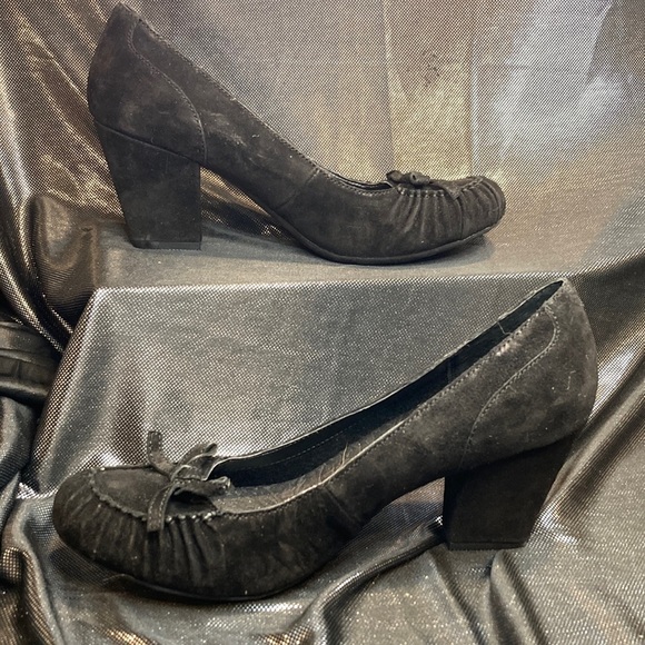 𝅺boc Born Concept Jet Black suede shoes. Size 10. Excellent condition. - Picture 1 of 7